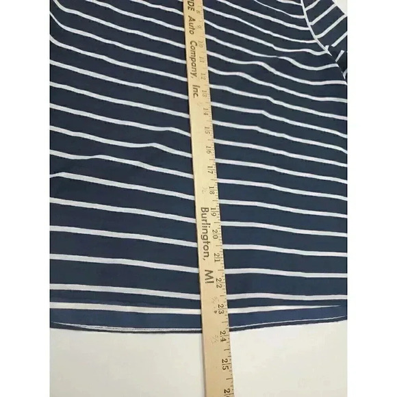 Banana Republic Blue and White Striped Short Sleeve Career Shirt Women's Size M - Picture 6 of 6